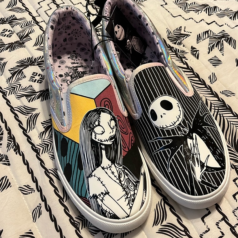 Disney Nightmare before Christmas Slip on Shoes Size 9- 1/2